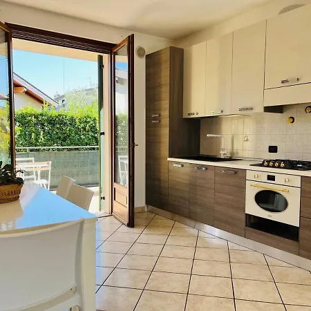 Apartment Casa Ulivi Blu Desenzano del Garda