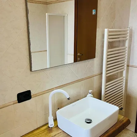 Casa Ulivi Blu Apartment *